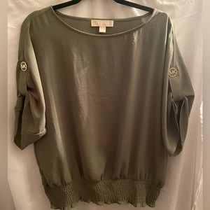 Ladies Micheal Kors batwing blouse size large